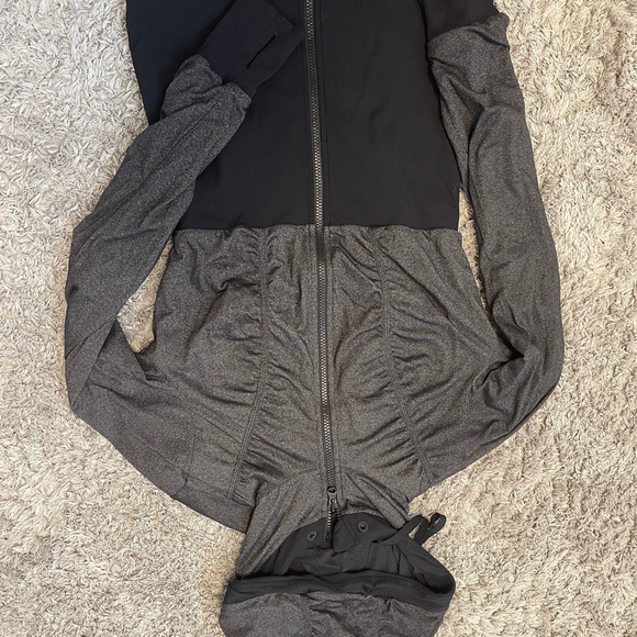 Lululemon Ribbed Black Jacket - Picture 4 of 5